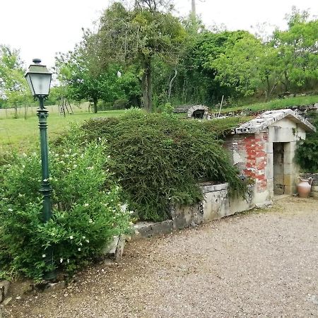 Gite Ancien Lavoir Viserny Exteriör bild